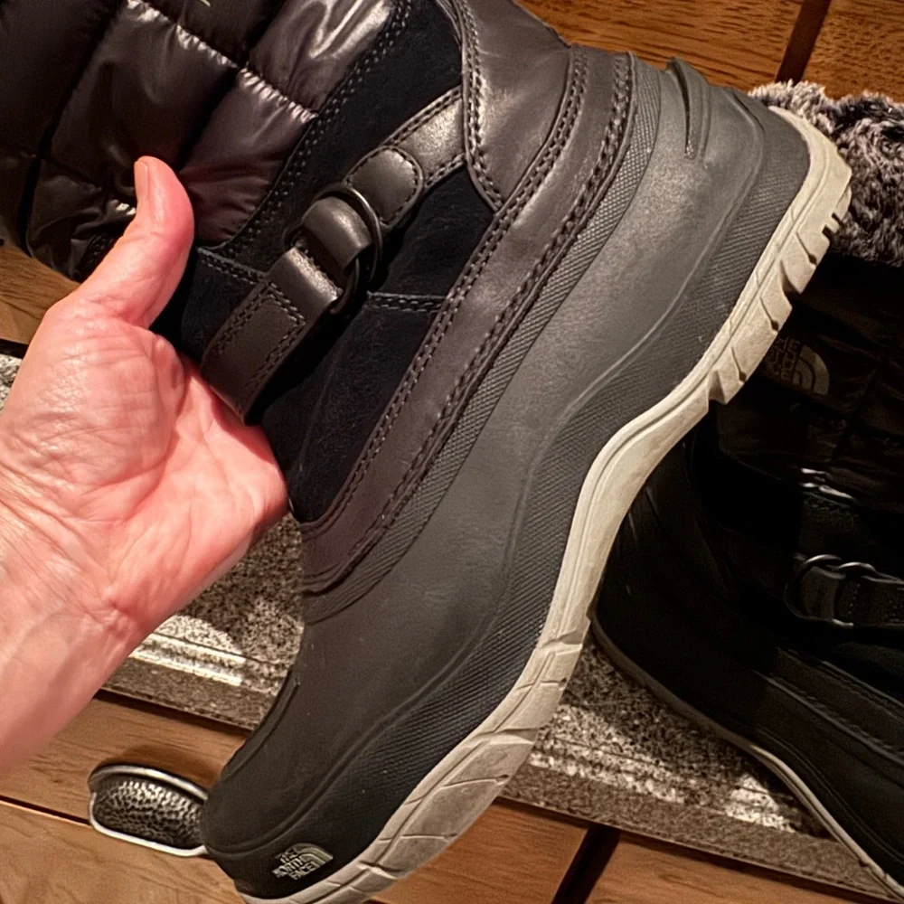 The North Face Black Winter & Rain Boots with Gray Faux Fur Cuff